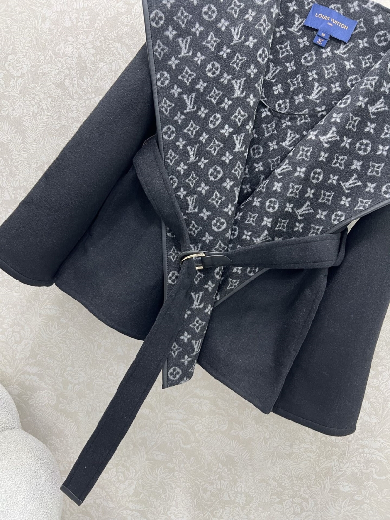 l0vis Vvtt0n outwear